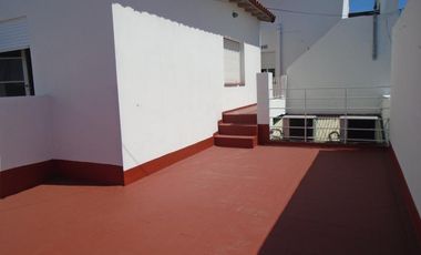 CASA EN PLANTA ALTA.