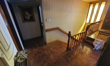 Casa de 4 dormitorios, parque y quincho en Lomas de Zamora