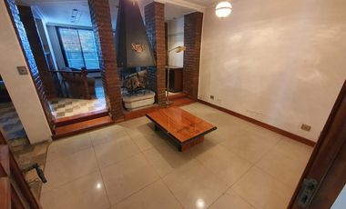 Casa de 4 dormitorios, parque y quincho en Lomas de Zamora