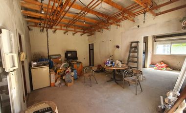 Casa de 4 dormitorios, parque y quincho en Lomas de Zamora