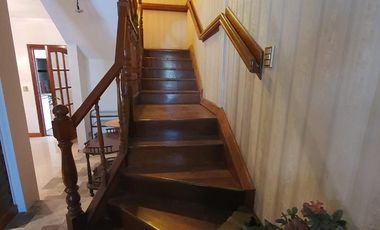 Casa de 4 dormitorios, parque y quincho en Lomas de Zamora