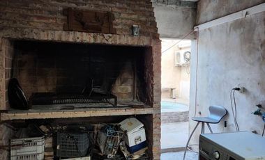 Casa en venta - 2 Dormitorios 1 Baño - Zarate