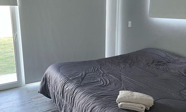 Casa en alquiler - 3 Dormitorios 2 Baños - Coronel Brandsen