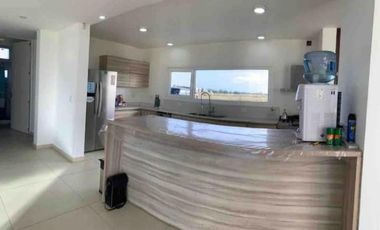 Casa en alquiler - 3 Dormitorios 2 Baños - Coronel Brandsen