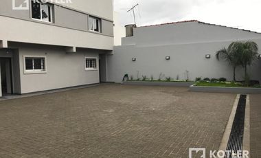 Duplex a estrenar de 3 amb. c/patio propio y espacio de cochera