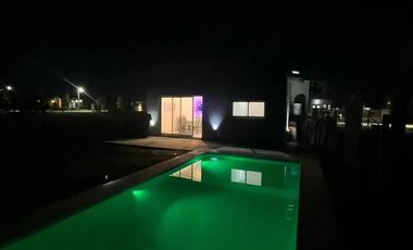 Casa en alquiler - 3 Dormitorios 1 Baño - Canning