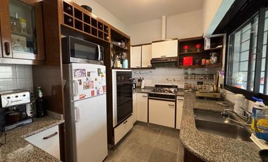 Casa en venta a pocas cuadras de la estación.