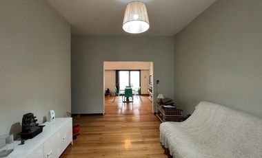 Casa en venta a pocas cuadras de la estación.