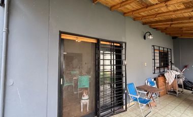 Casa en venta a pocas cuadras de la estación.