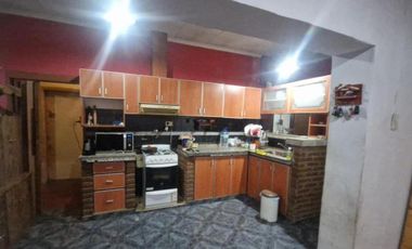 Casa en venta - 4 Dormitorios 3 Baños - Córdoba