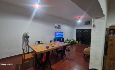 Casa en venta - 4 Dormitorios 3 Baños - Córdoba