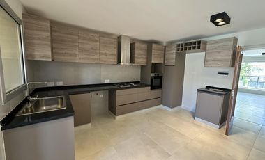 Venta Departamento en zona río