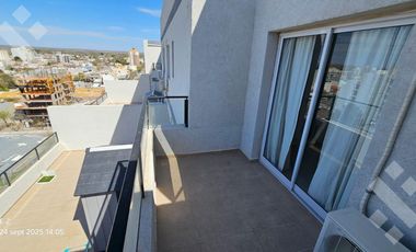 VENTA - Departamento 2 dorm + Cochera + Balcon - Cipolletti