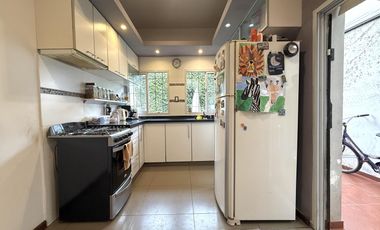 Casa de 2 dormitorios con cochera en Matheu