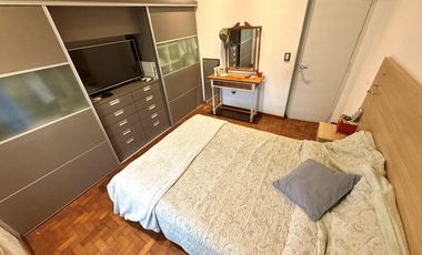 Casa de 2 dormitorios con cochera en Matheu