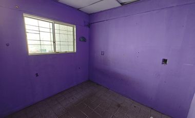 Excelente propiedad con amplio local en venta en Laferrere Luro