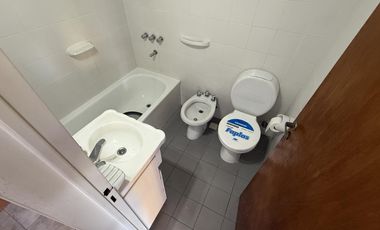 Departamento dos ambientes en ALQUILER con seguridad y sum - Sarandi - Avellaneda