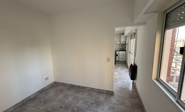 Departamento dos ambientes en ALQUILER con seguridad y sum - Sarandi - Avellaneda