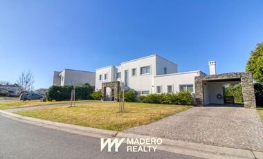 Venta de casa 6 ambientes en San Marco