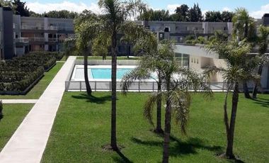 Venta Duplex 4 ambientes - Condominio Altos de Maschwitz - Apto Credito