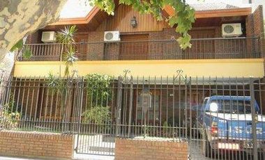 Casa de 4 dormitorios en Lomas de Zamora Oeste