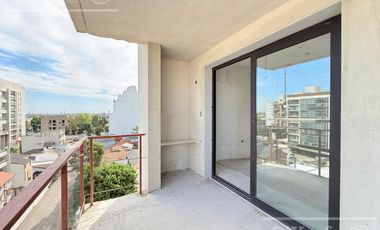 Departamento 3 ambientes en Venta Bernal Centro.