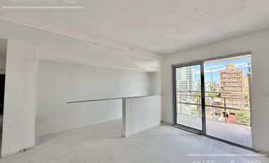 Departamento 3 ambientes en Venta Bernal Centro.