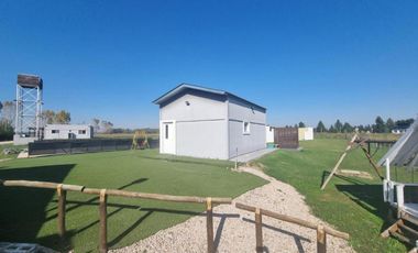 Casa Quinta en venta - 4 Dormitorios 4 Baños - Coronel Brandsen