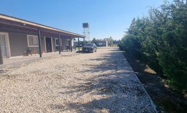Casa Quinta en venta - 4 Dormitorios 4 Baños - Coronel Brandsen