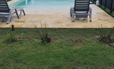 Casa Quinta en venta - 4 Dormitorios 4 Baños - Coronel Brandsen