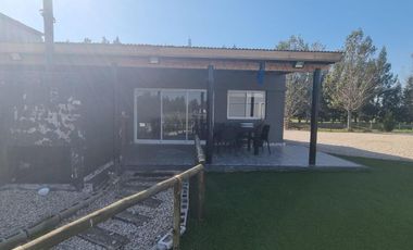 Casa Quinta en venta - 4 Dormitorios 4 Baños - Coronel Brandsen