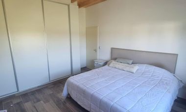 Casa Quinta en venta - 4 Dormitorios 4 Baños - Coronel Brandsen