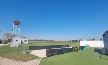 Casa Quinta en venta - 4 Dormitorios 4 Baños - Coronel Brandsen