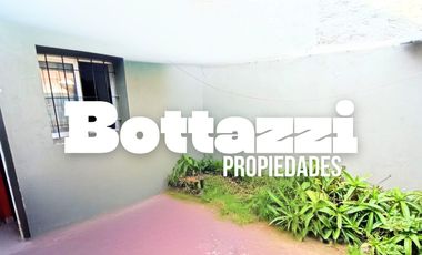 PH INTERNO DE 2 AMBIENTES CON PATIO PROPIO