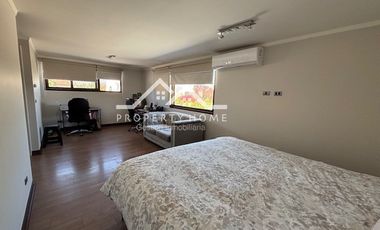 CASA 3 DORM + SERVICIO + PISCINA Y QUINCHO PIEDRA ROJA