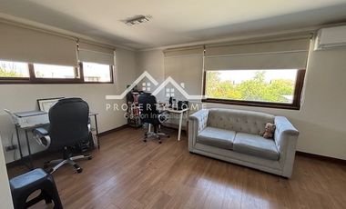 CASA 3 DORM + SERVICIO + PISCINA Y QUINCHO PIEDRA ROJA