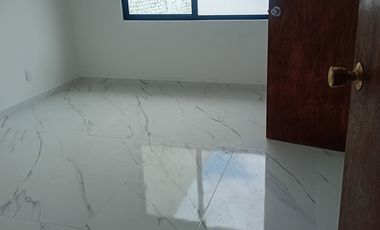 Casa Jardines del Bosque