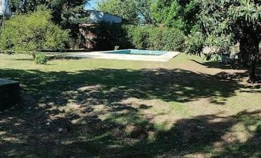 Casa en venta - 4 Dormitorios 3 Baños - 3.150Mts2 - Luján