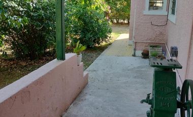 Casa en venta - 4 Dormitorios 3 Baños - 3.150Mts2 - Luján