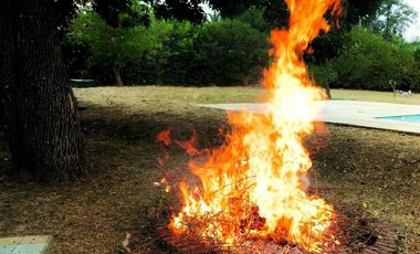 Casa en venta - 4 Dormitorios 3 Baños - 3.150Mts2 - Luján