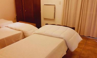 Casa en venta - 4 Dormitorios 3 Baños - 3.150Mts2 - Luján