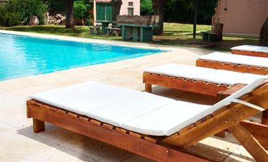 Casa en venta - 4 Dormitorios 3 Baños - 3.150Mts2 - Luján