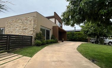 Casa - Arenas del Sur