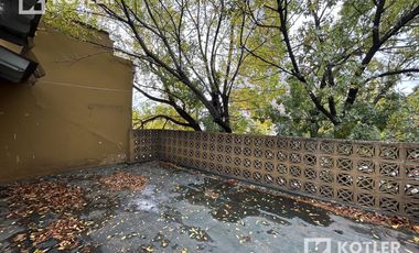 Importante Inmueble (DEPTO.    2 LOCALES DE NEGOCIO) s/ Av. Alte. Brown