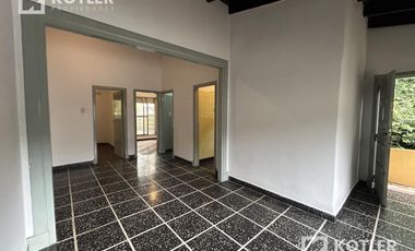 Importante Inmueble (DEPTO.    2 LOCALES DE NEGOCIO) s/ Av. Alte. Brown