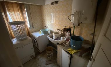 VENTA CHALET DE 4 DORMITORIOS CON 1.000M2 A RECICLAR