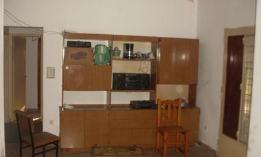 chalet 3 ambientes sobre la calle king al 400