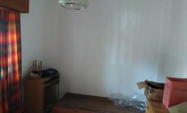 chalet 3 ambientes sobre la calle king al 400