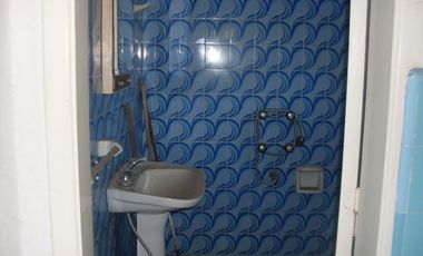 chalet 3 ambientes sobre la calle king al 400