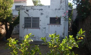 chalet 3 ambientes sobre la calle king al 400